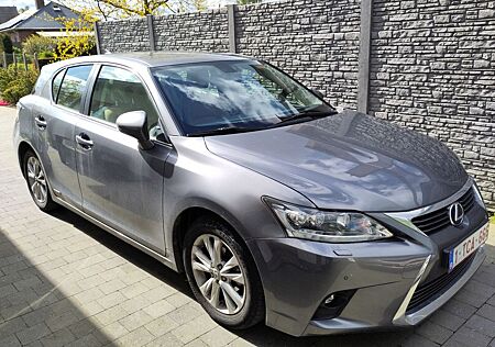 Lexus CT 200h Luxury | Privilege Line