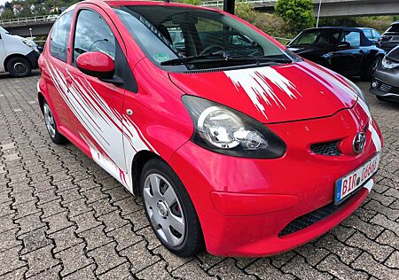Toyota Aygo (X) Aygo 1,0 Klima 4-trg. 8-fach bereift TÜV 06/27