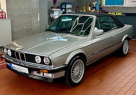 BMW 320i Cabrio ALLES TOP