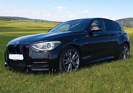 BMW M135i xDrive Sport-Aut Nav Prof Schiebedach