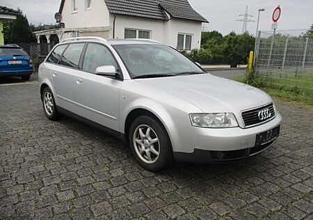 Audi A4 Avant 2.0/8f-Bereift/TÜV NEU