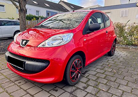 Peugeot 107 Filou 1,0-Liter-Motor