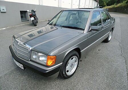 Mercedes-Benz 190 E 2.0 H-KENNZEICHEN-TÜV 3-2026-SAUBER