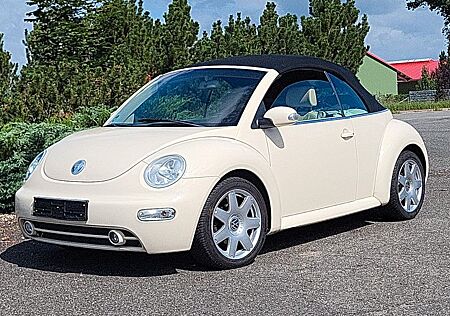 VW Beetle Volkswagen New 2.0 Cabriolet
