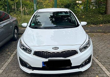 Kia Cee'd / Ceed 1.4 Dreemteam