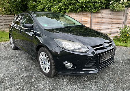 Ford Focus 1.0 EcoBoost Lim. Titanium/Navi/TÜV/Euro5