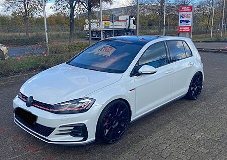 VW Golf Volkswagen 2.0 TSI DSG GTI Performance