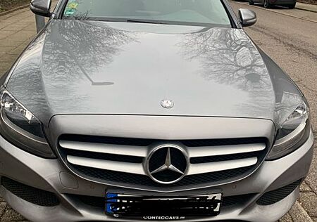 Mercedes-Benz C 220 d T -Pano