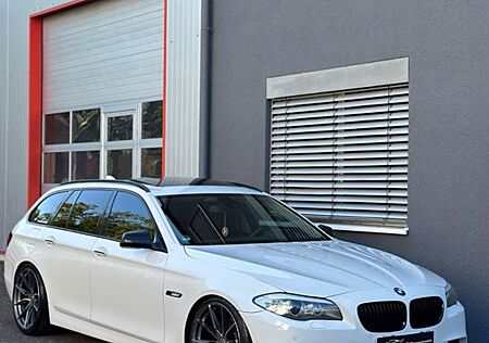 BMW 520 d Touring F11 M-Paket/Leder/Panorama/20Zoll
