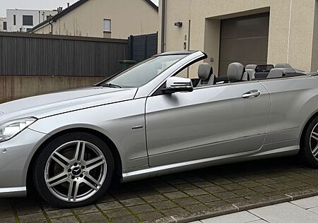 Mercedes-Benz E 350 Cabriolet BlueEFF. ELEGANCE ELEGANCE