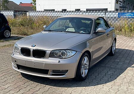 BMW 120 Baureihe 1 Cabrio *Autom*Leder*Temp*PDC*