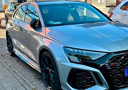 Audi RS3 Sportback 8Y 2.5 TFSI quattro S tronic