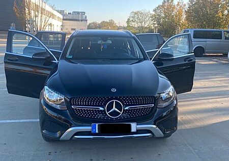 Mercedes-Benz GLC 250 4MATIC AMG Line Autom. AMG Line