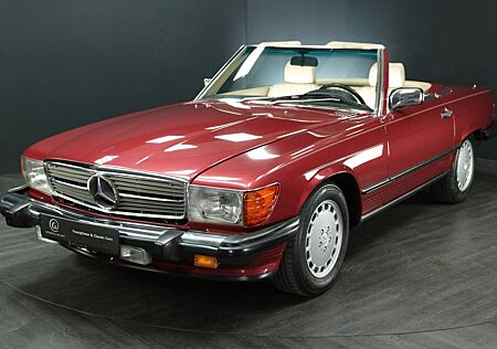 Mercedes-Benz 560 SL