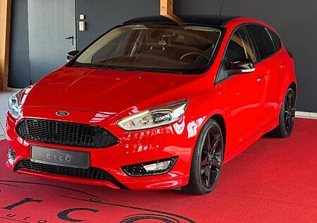 Ford Focus Lim. / ST-Line / Bi-Xenon /Winterreifen
