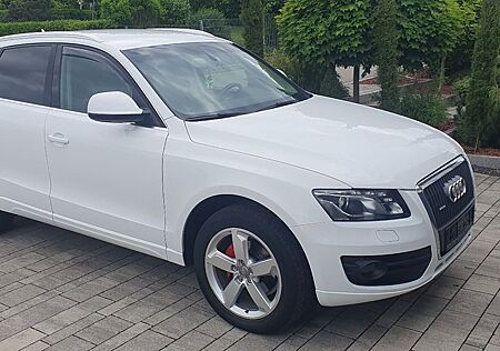 Audi Q5 2.0 TDI DPF quattro - B&O Soundsystem