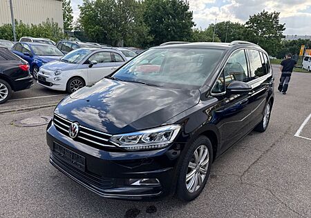 VW Touran Volkswagen Highline BMT/Start-Stopp,LED,Navi,Kamera