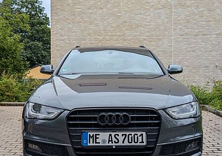 Audi A4 2.0 TDI 140kW multitronic S line Avant S line