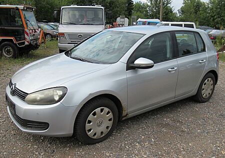 VW Golf Volkswagen 1.2 TSI Comfortline=5-türig=Klimaaut.=Rost!