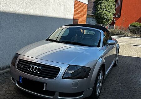 Audi TT Roadster 1.8T quattro | 224PS | TOP gepflegt!