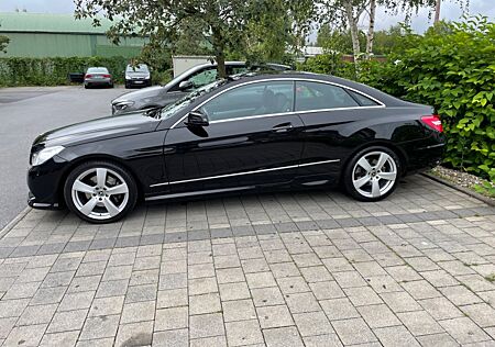 Mercedes-Benz E 250 CGI Coupé AMG Line