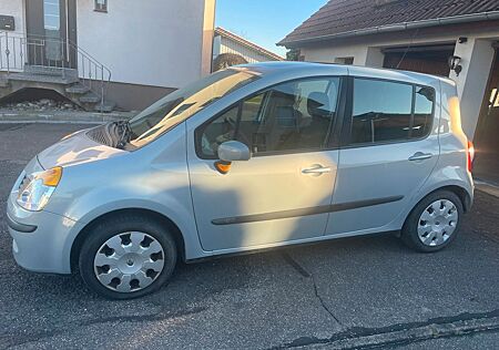 Renault Modus Dynamique 1.2 16V 55kW Dynamique