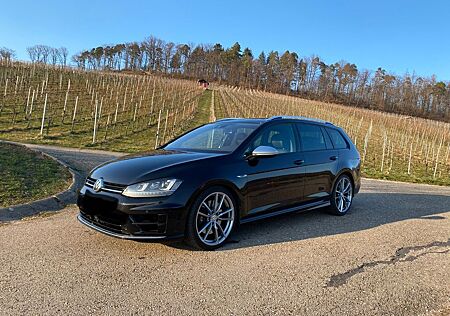 VW Golf Volkswagen 2.0 TSI DSG 4MOTION BMT R Variant R