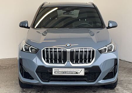 BMW X1 xDrive23iA M Sportpaket Navi.LED.AHK.GSD.PDC