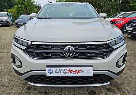 VW T-Roc Volkswagen Life App Connect Ganzjahresreifen AHK LED