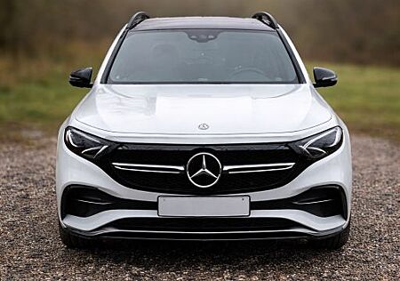 Mercedes-Benz EQB 300 4MATIC -