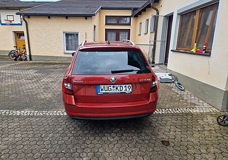 Skoda Octavia 1.4 TSI Drive Combi Drive