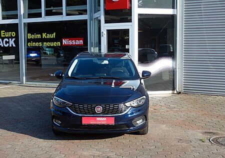 Fiat Tipo Lounge, Allwetterreifen, Navi, Rückfahrkam