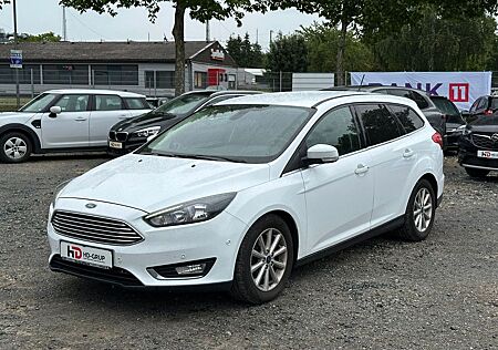 Ford Focus Turnier Titanium*AHK*NAVI*KLIMA*MFL*PDC*