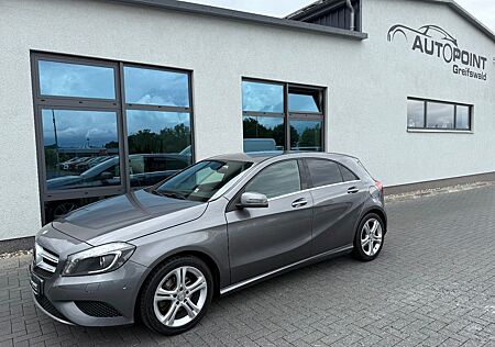 Mercedes-Benz A 180 A-Klasse NAVI KLIMA KAMERA XENON TEMPOMAT