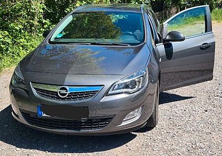 Opel Astra Sports Tourer 1.4 Turbo INNOVATION 103...