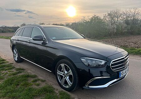 Mercedes-Benz E 220 d 4MATIC T Autom. -