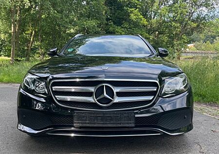 Mercedes-Benz E 200 d T Autom. -