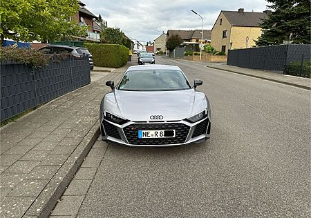 Audi R8 5.2 FSI performance 1. Hand VOLL Exclusive