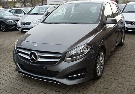 Mercedes-Benz B 180 d Urban / Aktiver Park-Assistent