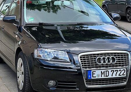 Audi A3 2.0 TDI (DPF) S tr. Ambiente Sportback Am...