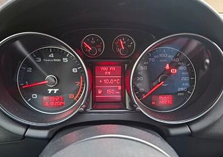 Audi TT Roadster 2.0 TFSI -