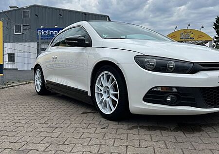 VW Scirocco Volkswagen 2.0 TSI Standard