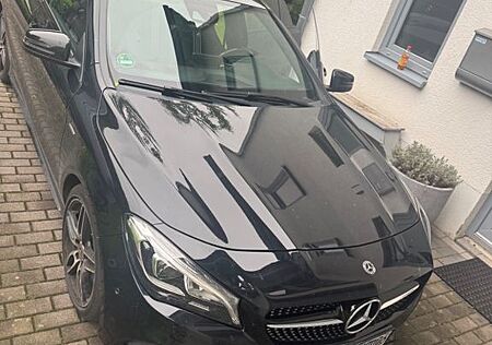 Mercedes-Benz CLA 220 Shooting Brake CLA 220 d 4MATIC DCT ...