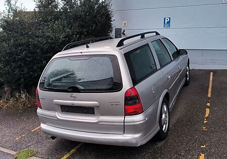 Opel Vectra 1.8 16V -autom 122 tkm HU27