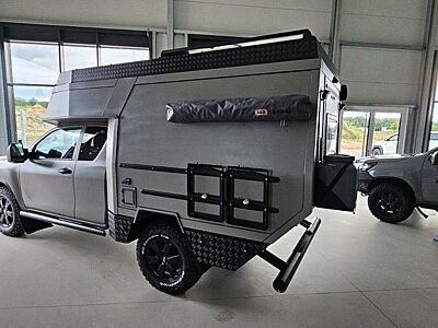 Toyota Hilux Xtra Cab 2.4 6Gang Schalter