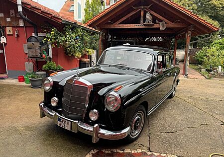 Mercedes-Benz Ponton 220A
