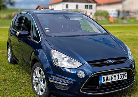 Ford S-Max 2,0 TDCi 103kW DPF Titanium Titanium