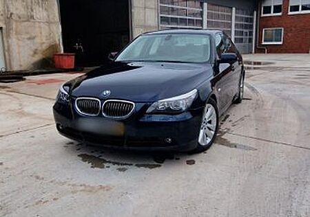 BMW 545i Scheckheft gepflegt V8 151.000km