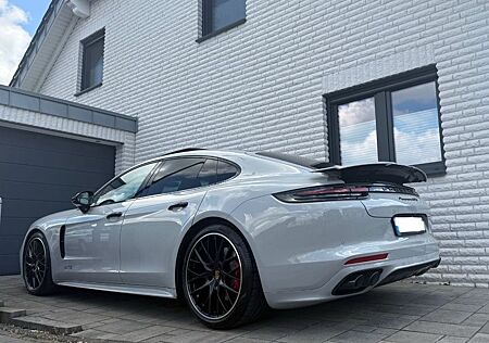 Porsche Panamera GTS