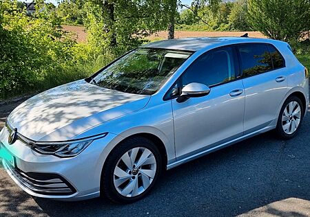 VW Golf Volkswagen VIII 2.0TDI DSG Active Navi ACC Standheiz.